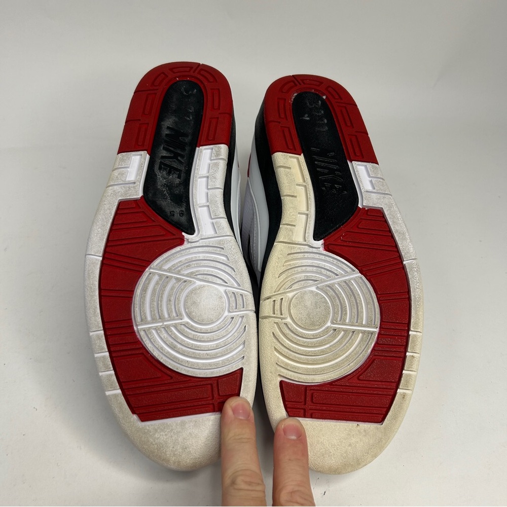 Nike Air Jordan 2 Retro Low “Chicago” 2023 - Picture 7 of 8